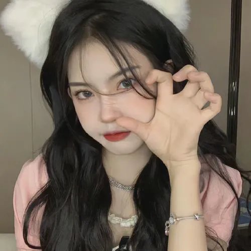 黑夜里的眼睛